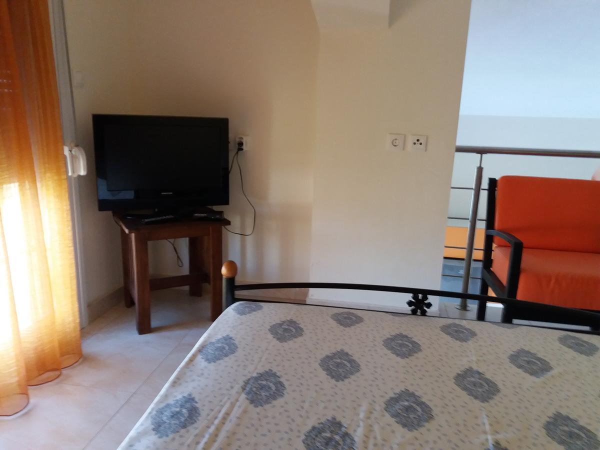 Dimitrios Apartments Sotirítsa Kültér fotó